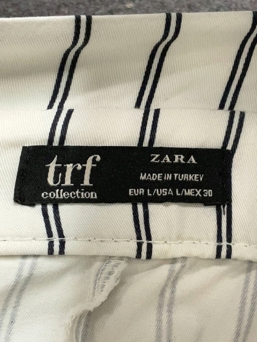ZARA Cream Shorts with Black Vertical Stripes and Tie Waist L - Picture 3 of 3